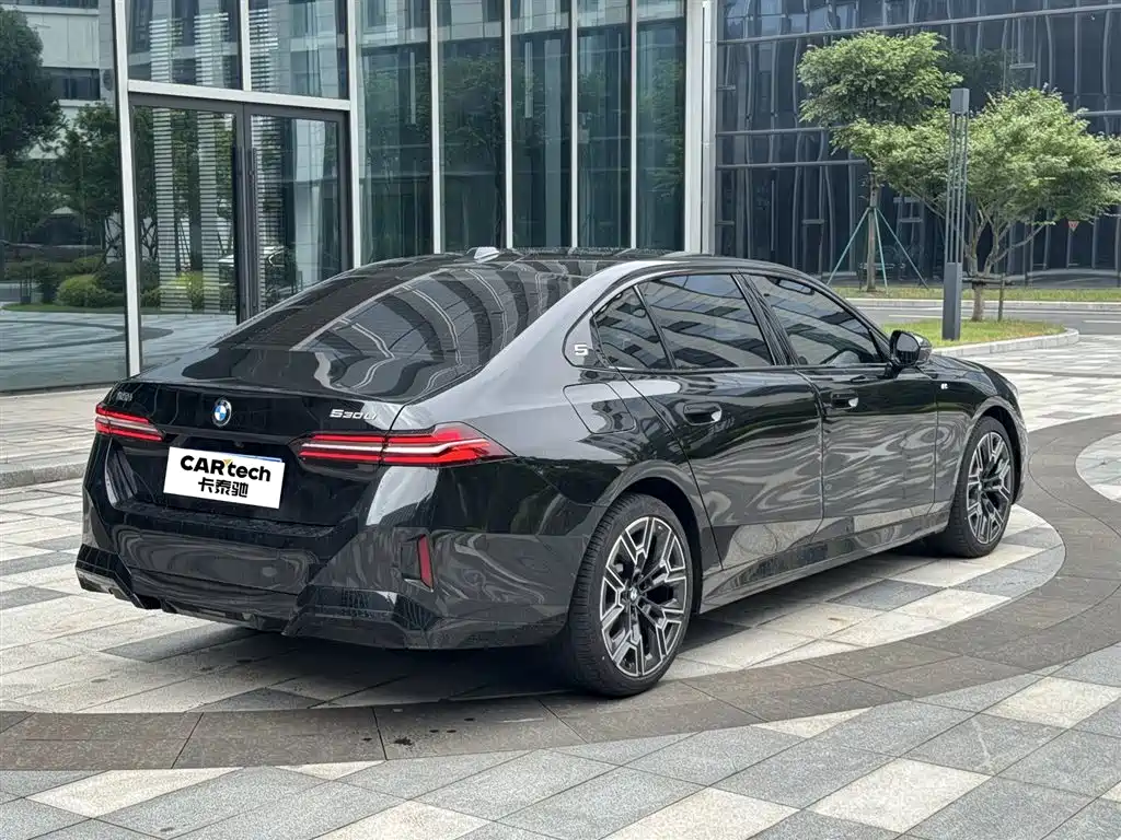 BMW 5 Series 5 2026 530Li Premium M Sport