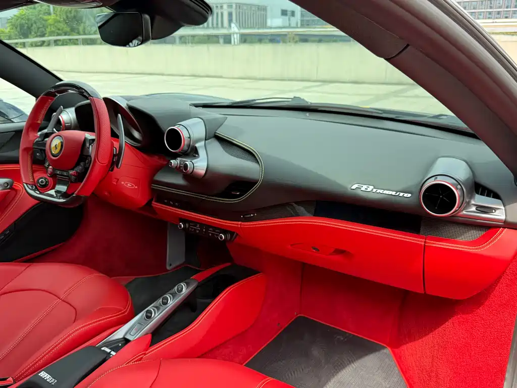Ferrari F8 — миниатюра 11