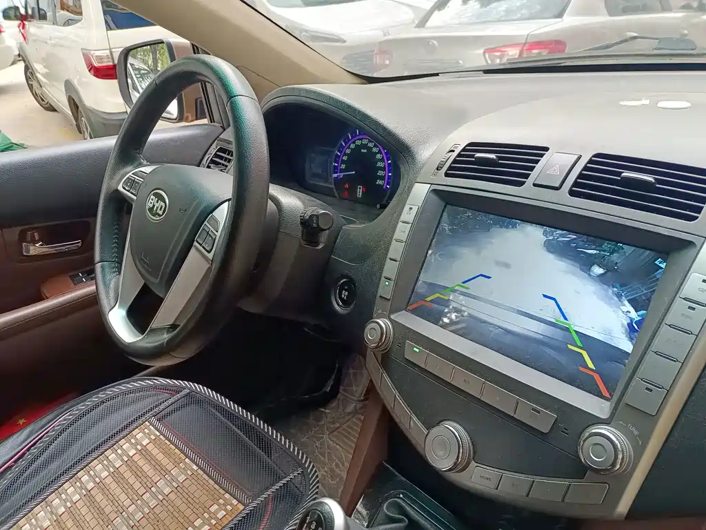 BYD S6 — миниатюра 6