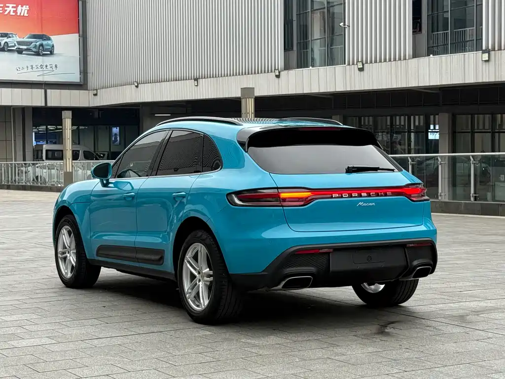 Porsche Macan — миниатюра 7