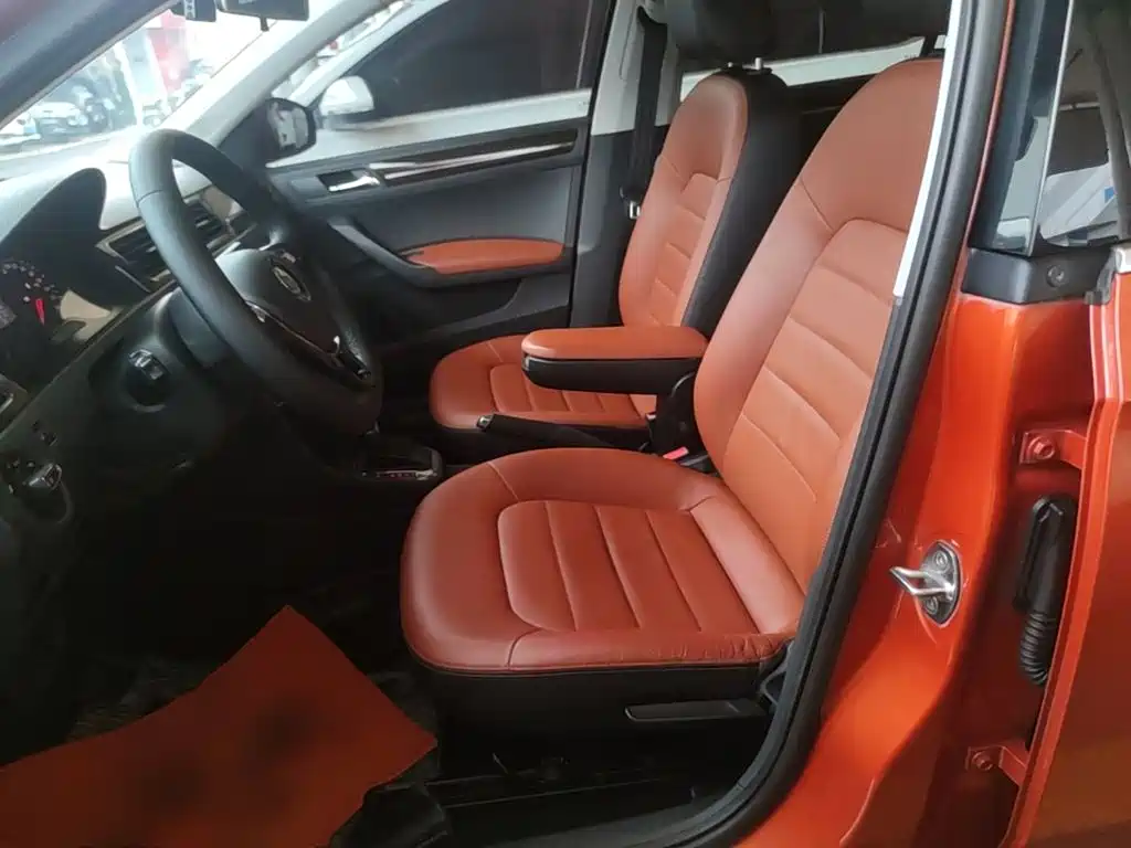 Volkswagen Santana — миниатюра 15