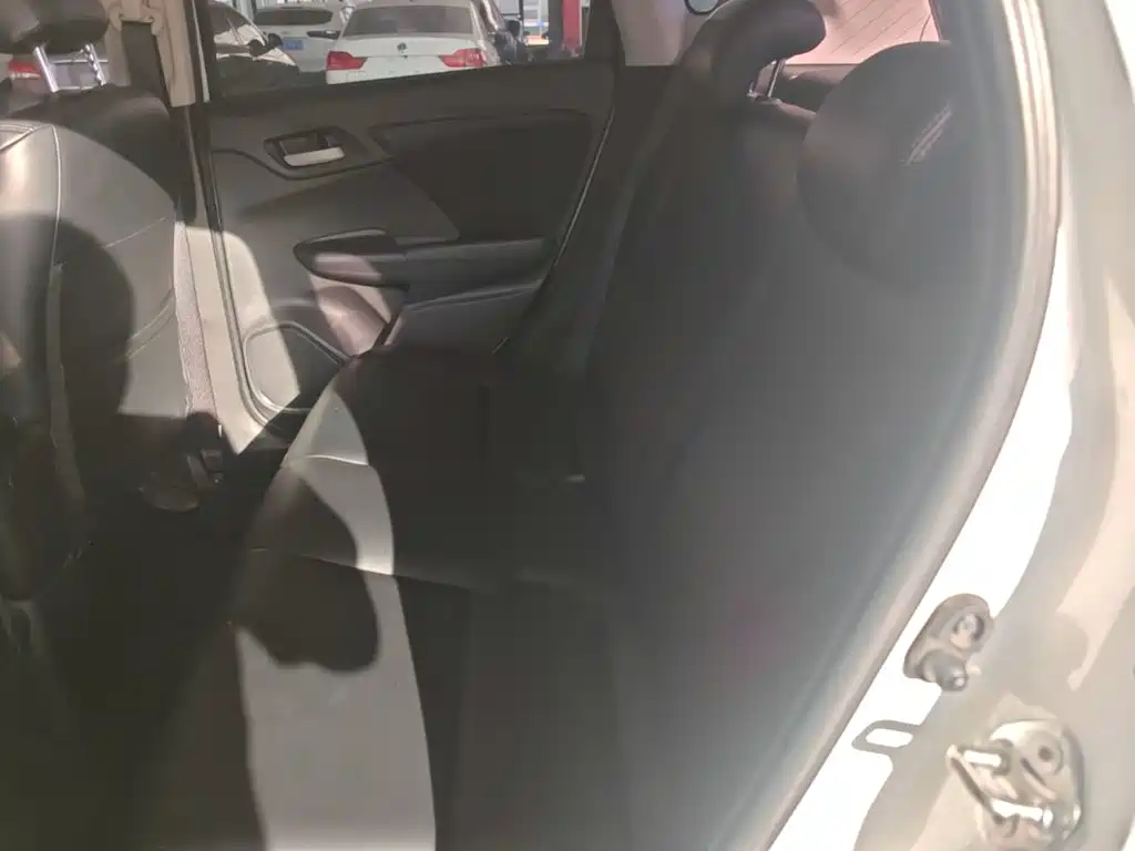 Honda Fit — миниатюра 17