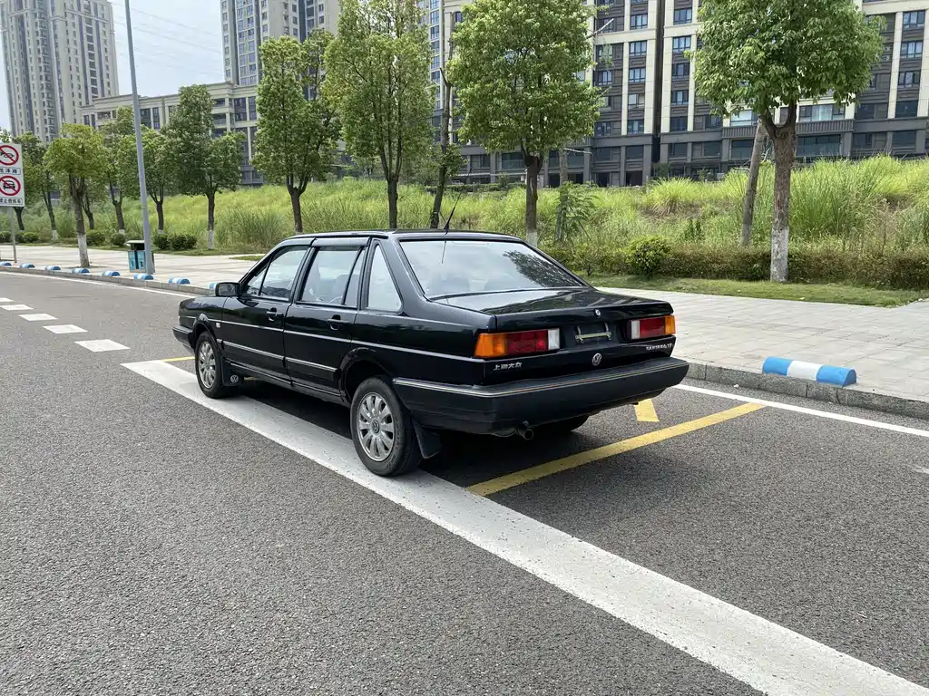 Volkswagen Santana Classic — миниатюра 2