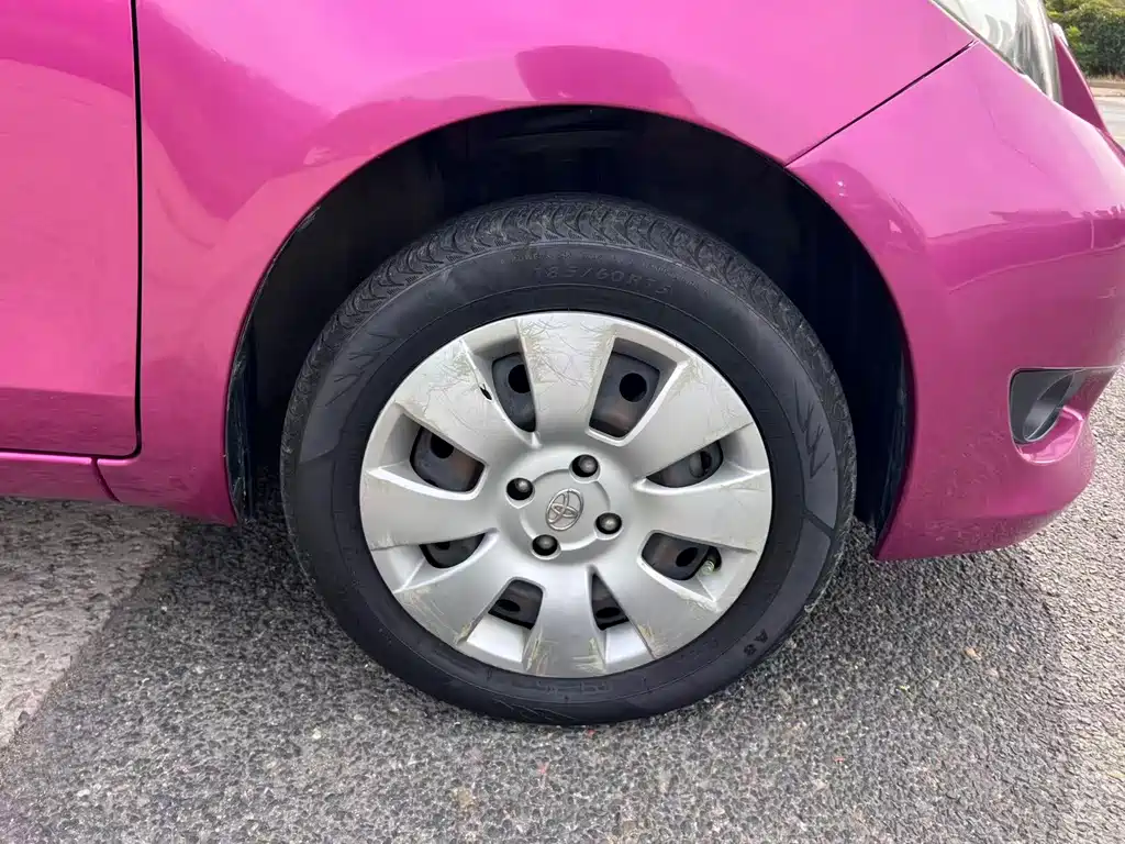 Toyota Yaris — миниатюра 7