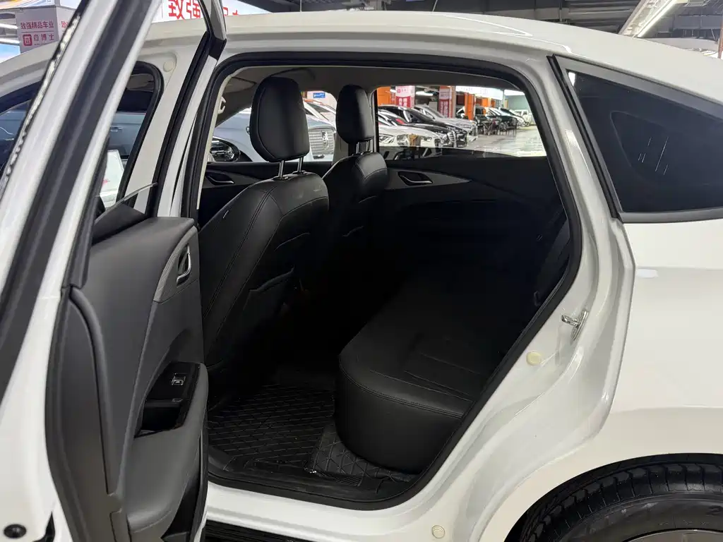 Wuling Xingguang — миниатюра 8