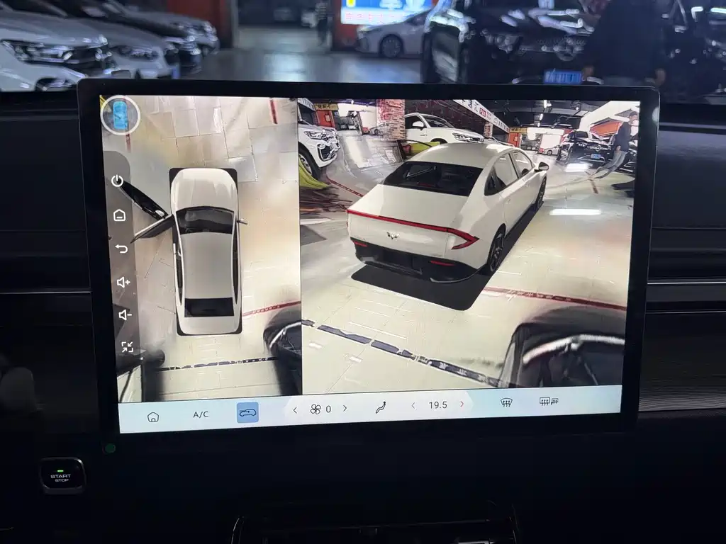 Wuling Xingguang — миниатюра 11