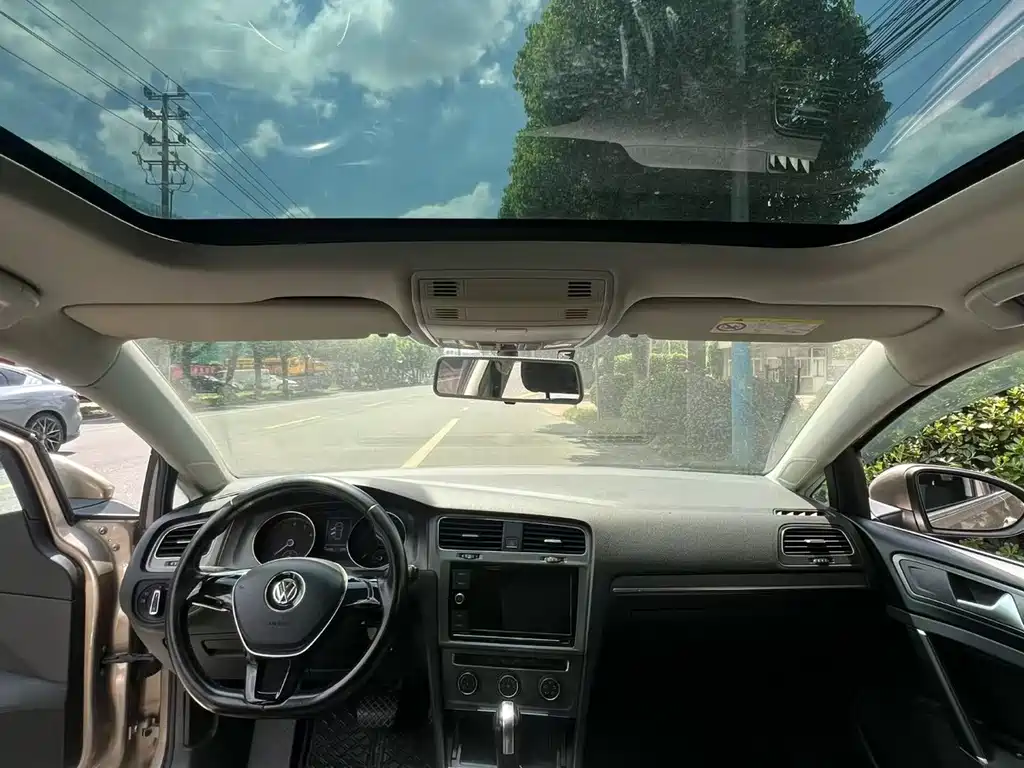 Volkswagen Golf — миниатюра 6