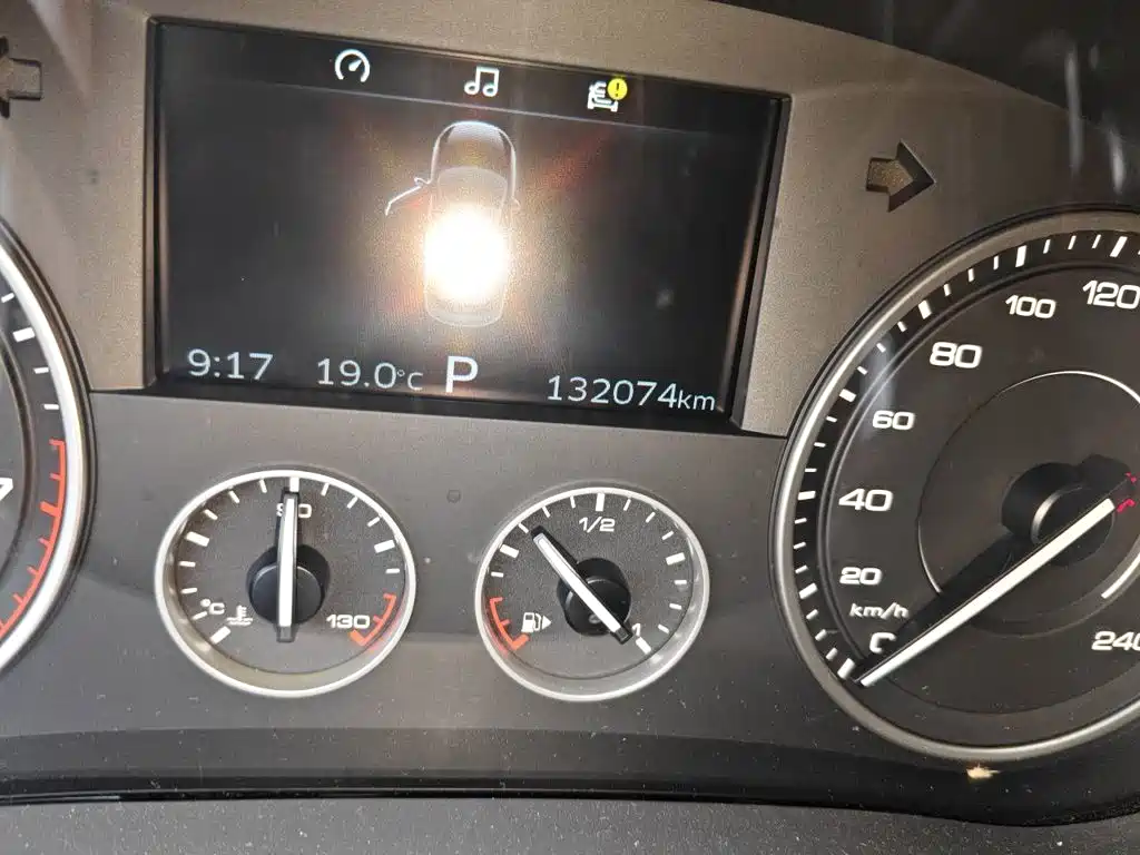 Borgward BX7 — миниатюра 8