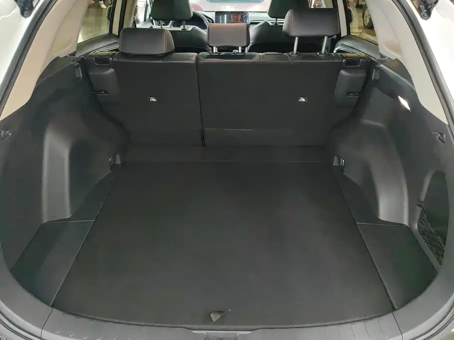 Toyota RAV4 — миниатюра 4