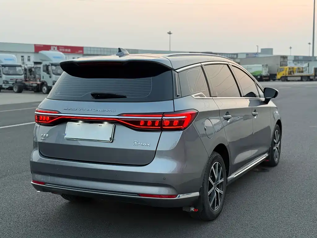 BYD MAX New Energy — миниатюра 6