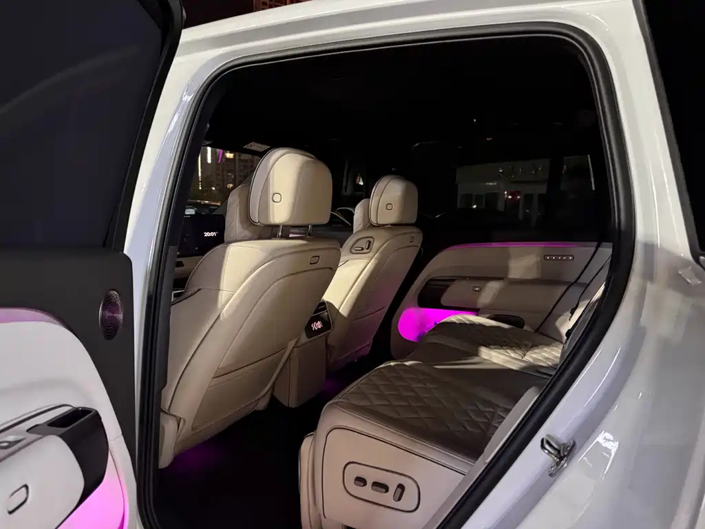 Li Auto Li L8 — миниатюра 2