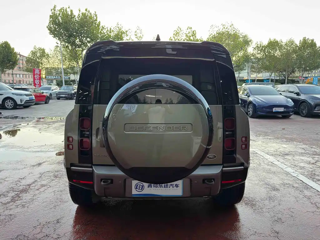 Land Rover Defender — миниатюра 5
