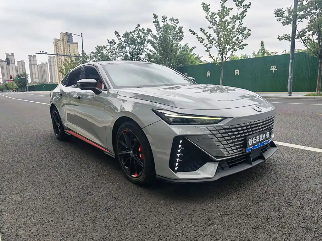 Changan UNI-V — миниатюра 3