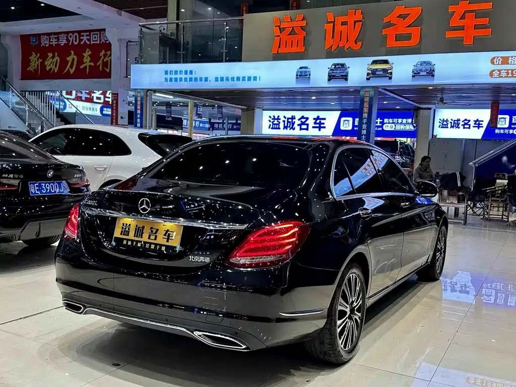 MERCEDES-BENZ C CLASS