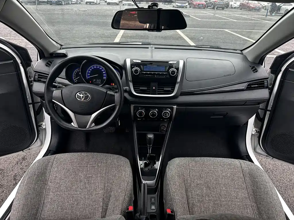 TOYOTA YARIS L ZHIXUAN