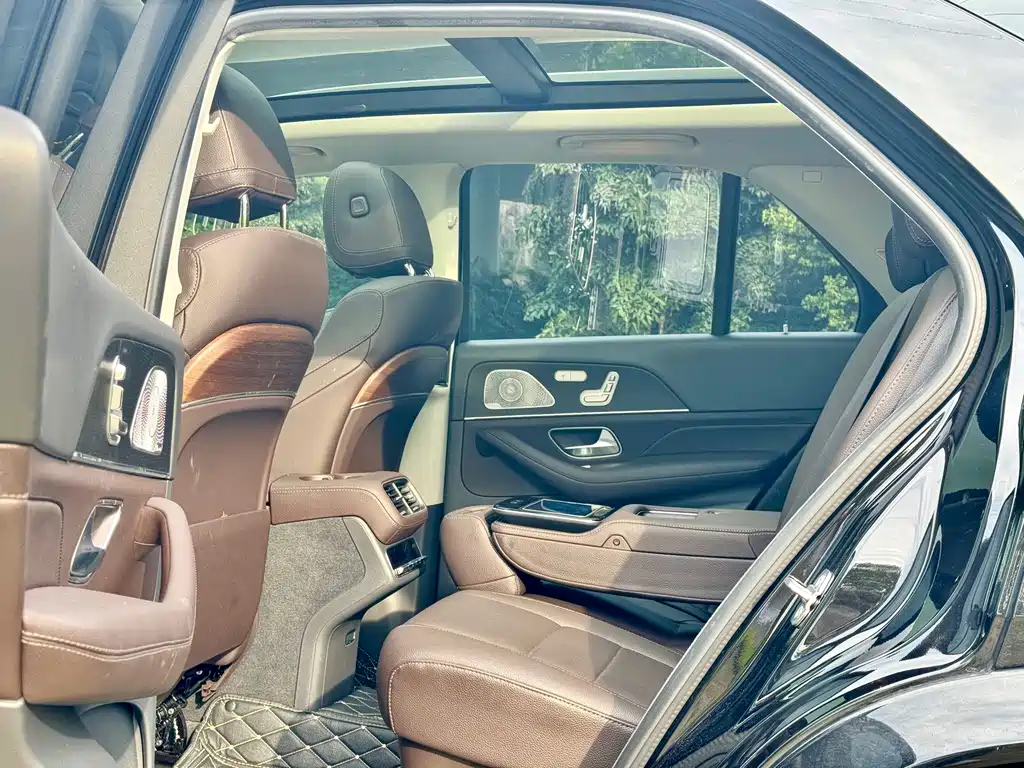Mercedes-Benz GLE (Import) — миниатюра 6