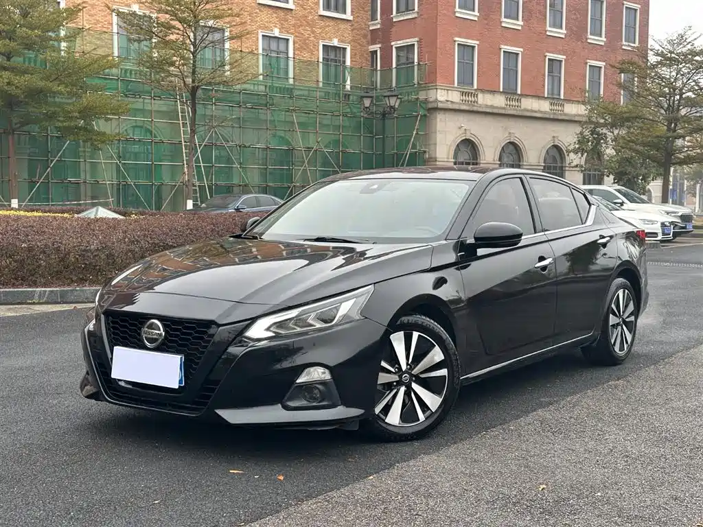 NISSAN TEANA