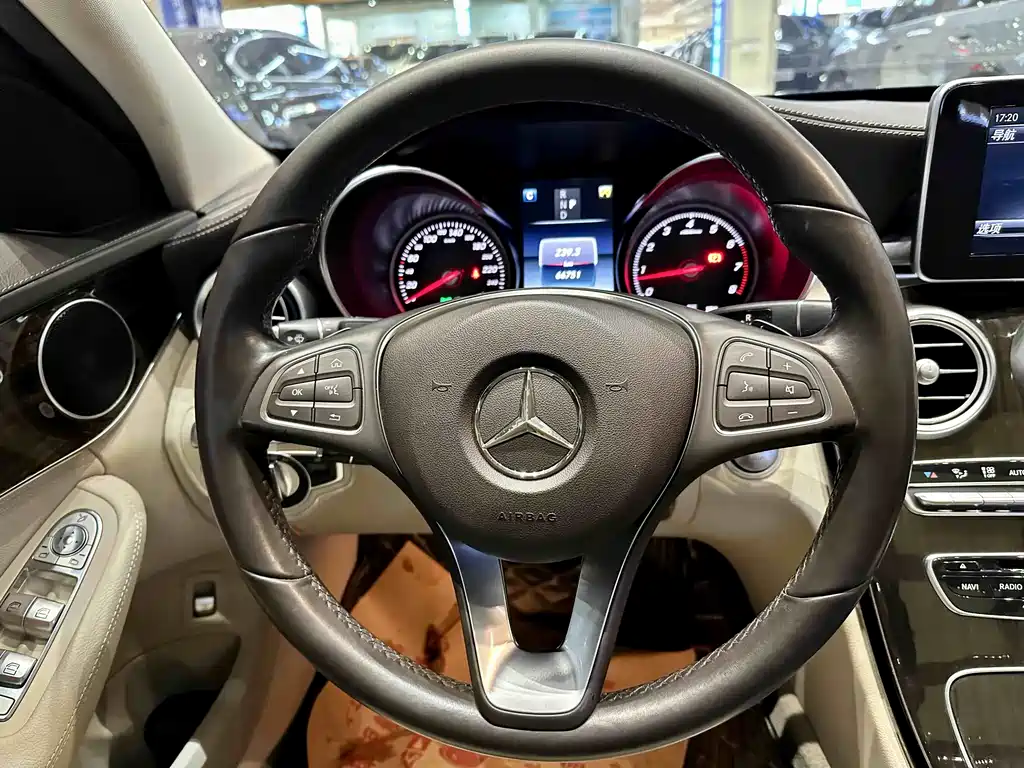 MERCEDES-BENZ C CLASS