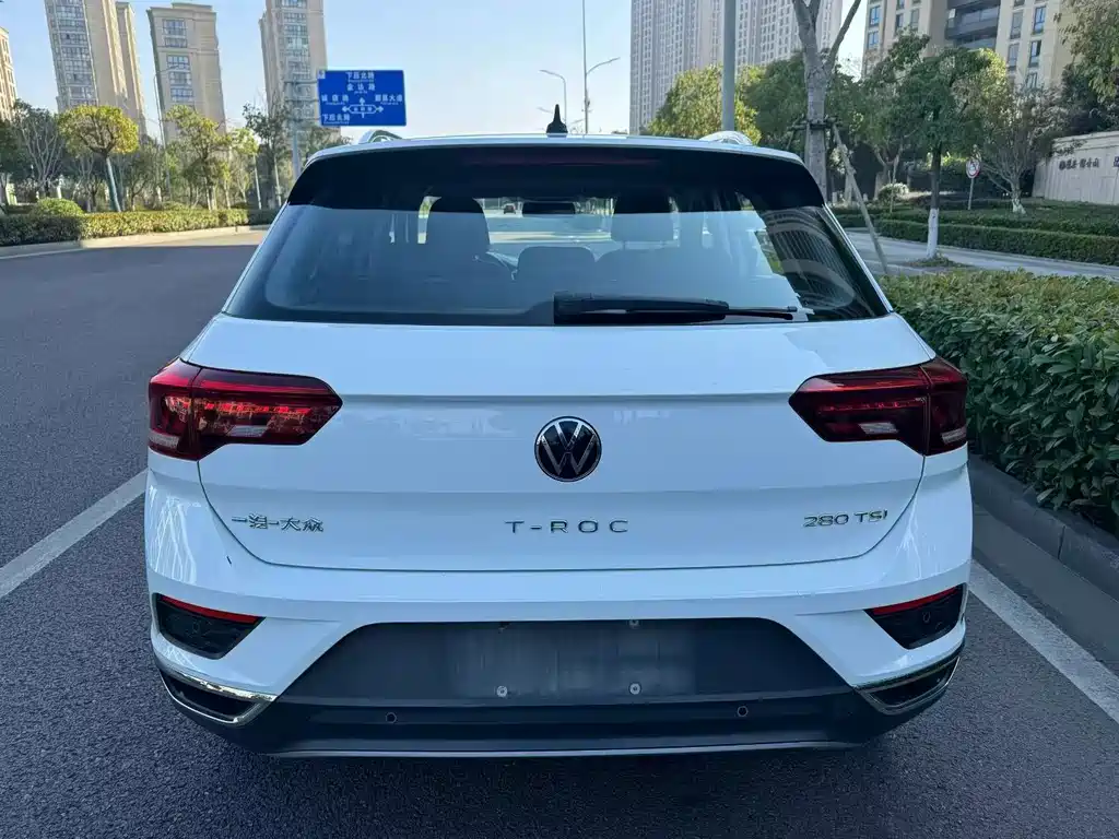 VOLKSWAGEN T ROC EXPLORING SONGS