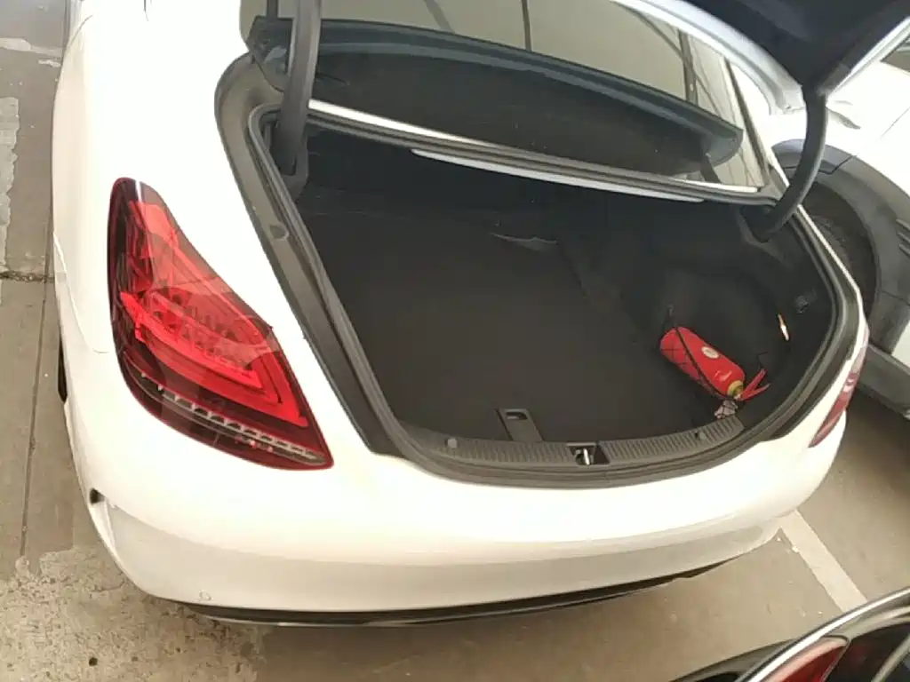 Mercedes-Benz C-Class — миниатюра 19