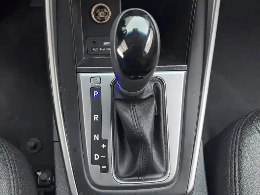 Hyundai Elantra Langdong — миниатюра 16