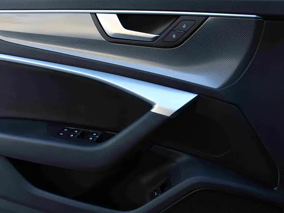 Audi A6L — миниатюра 9