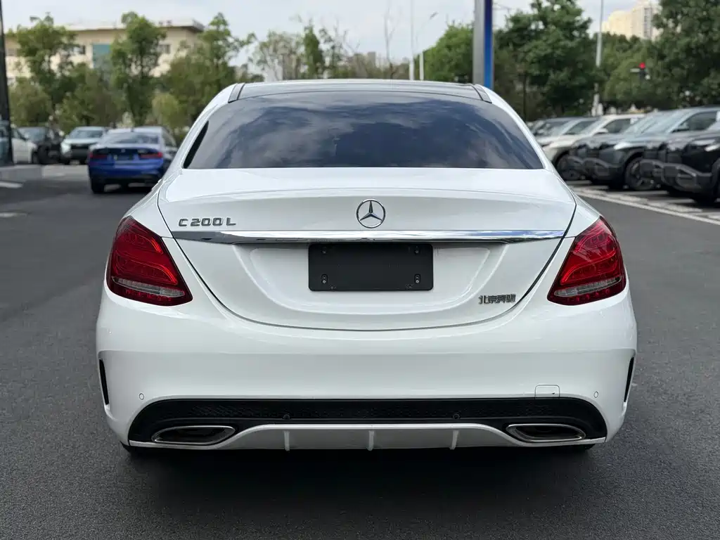 Mercedes-Benz C-Class — миниатюра 11
