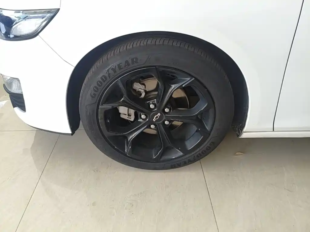 Chevrolet Malibu XL — миниатюра 23