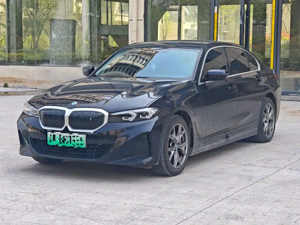BMW i3 2023