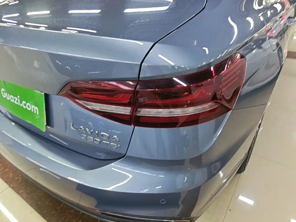 Volkswagen Lavida — миниатюра 8