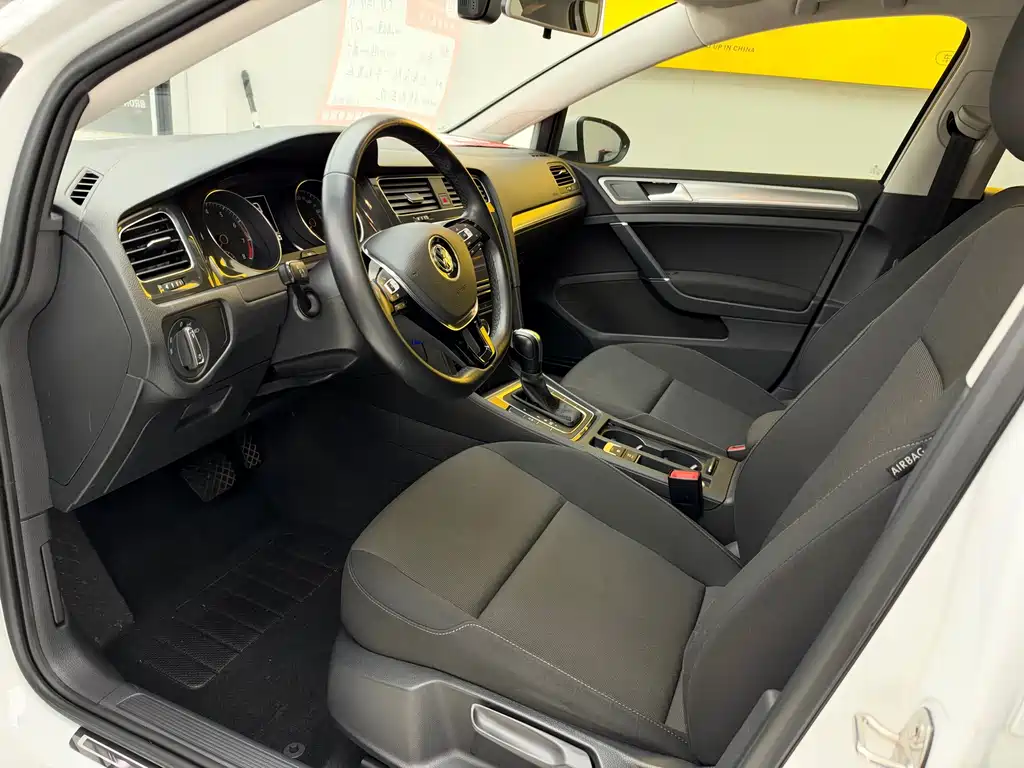 Volkswagen Golf — миниатюра 11