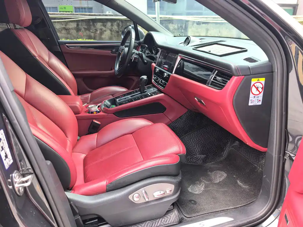 Porsche Macan — миниатюра 9