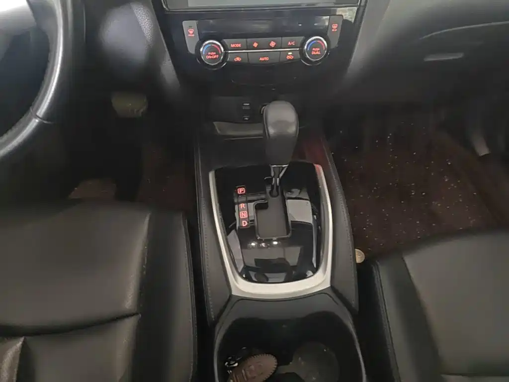 Nissan X-Trail — миниатюра 14