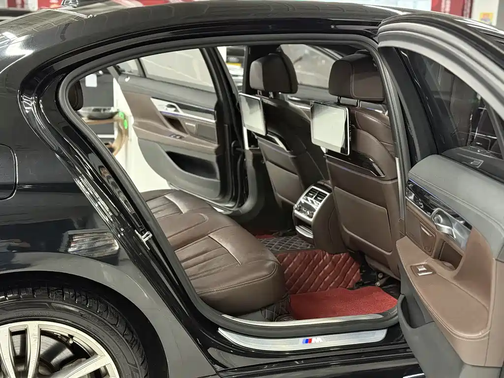 BMW 7 Series 7 2018 730Li Lead M Sport