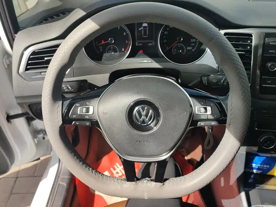 Volkswagen Golf Sportsvan — миниатюра 15