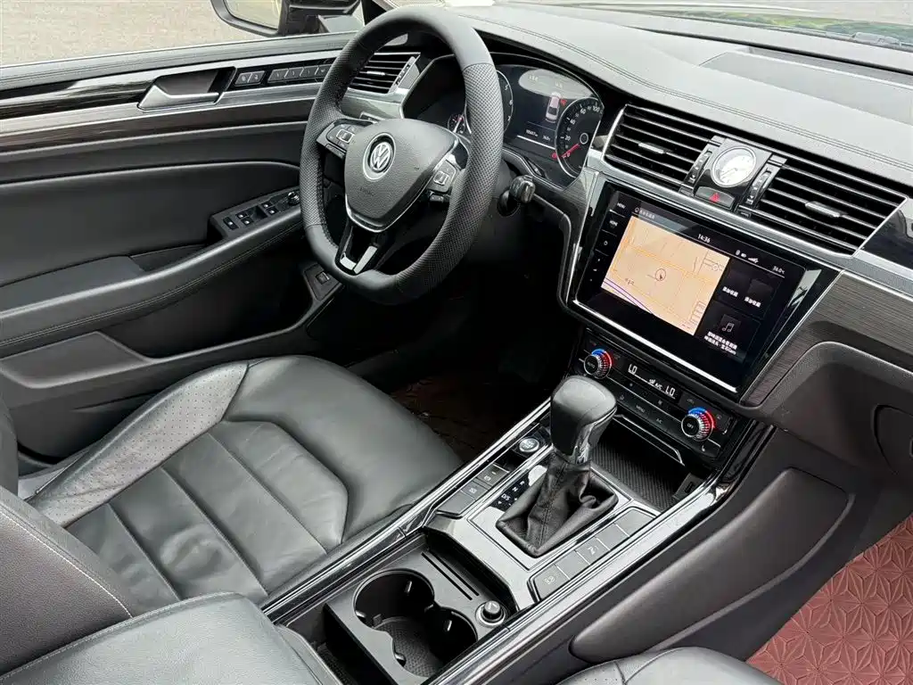Volkswagen Phideon 2019 380TSI VI