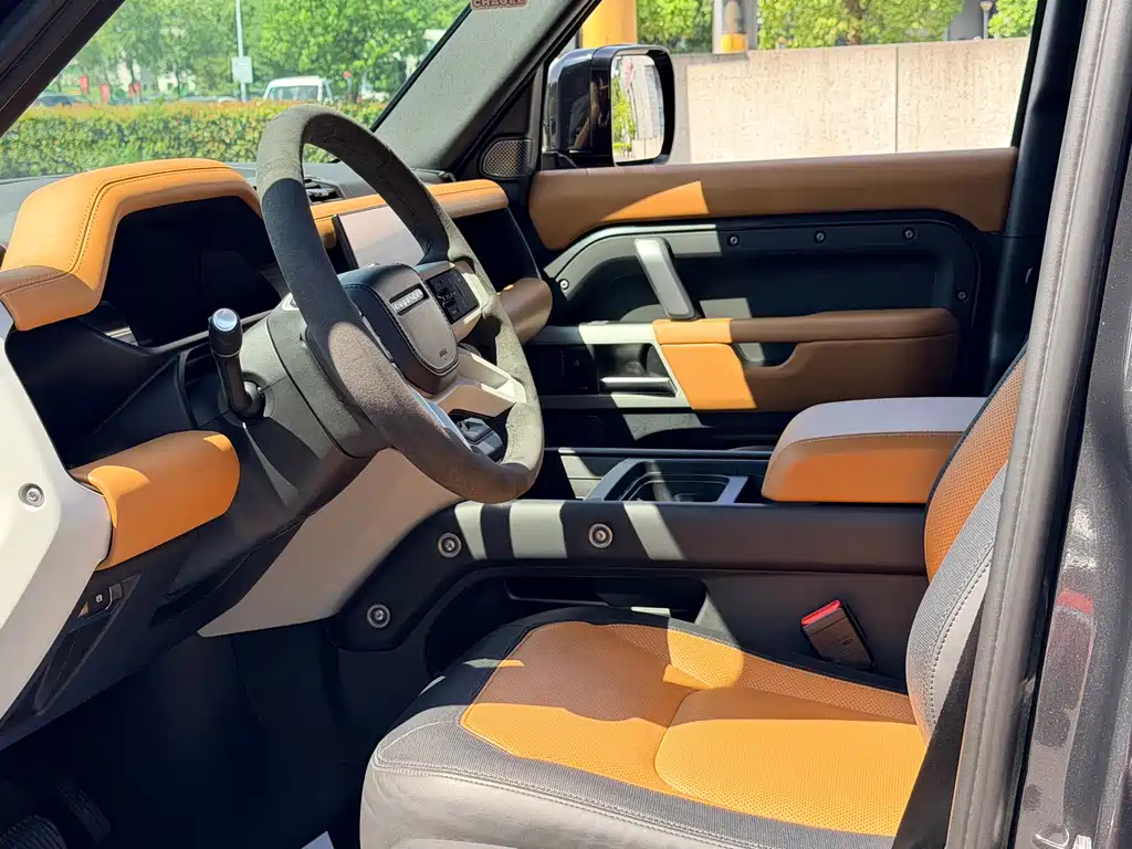 Land Rover Defender — миниатюра 9