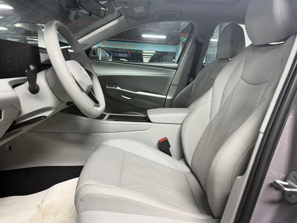 Volkswagen Lavida 2026 Pro 300TSI