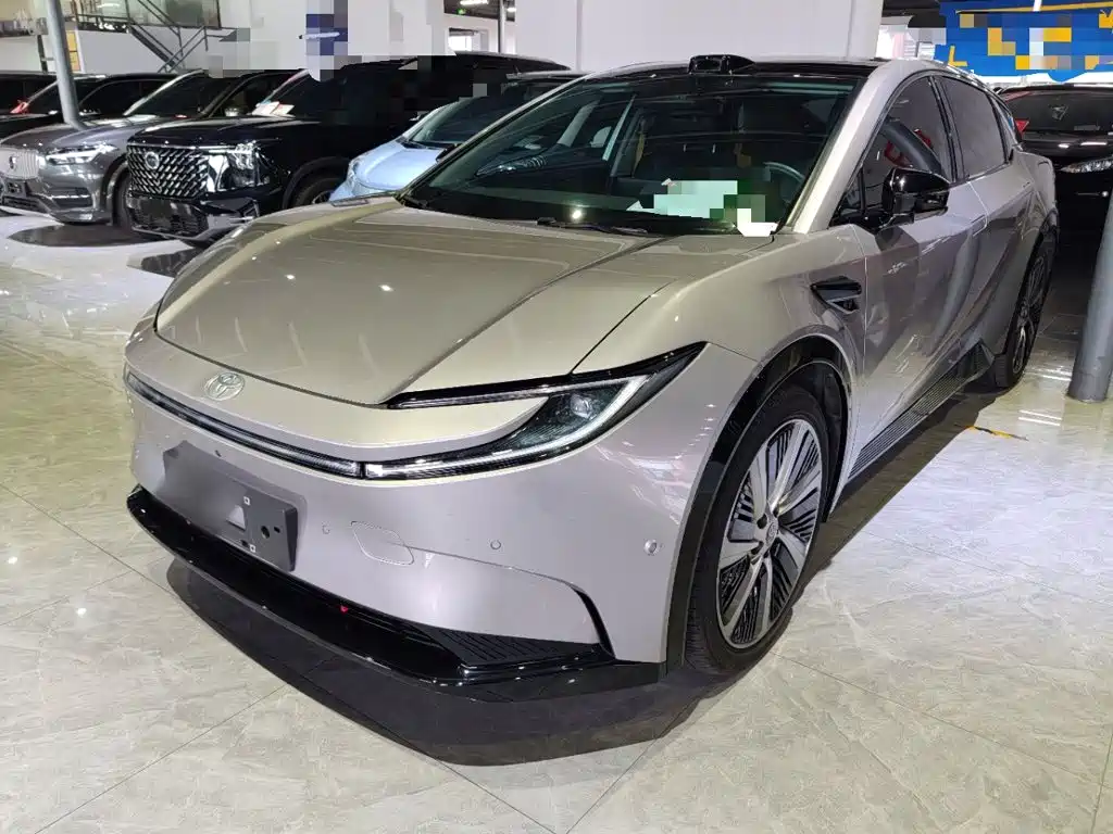 Toyota Toyota BZ5 — миниатюра 2