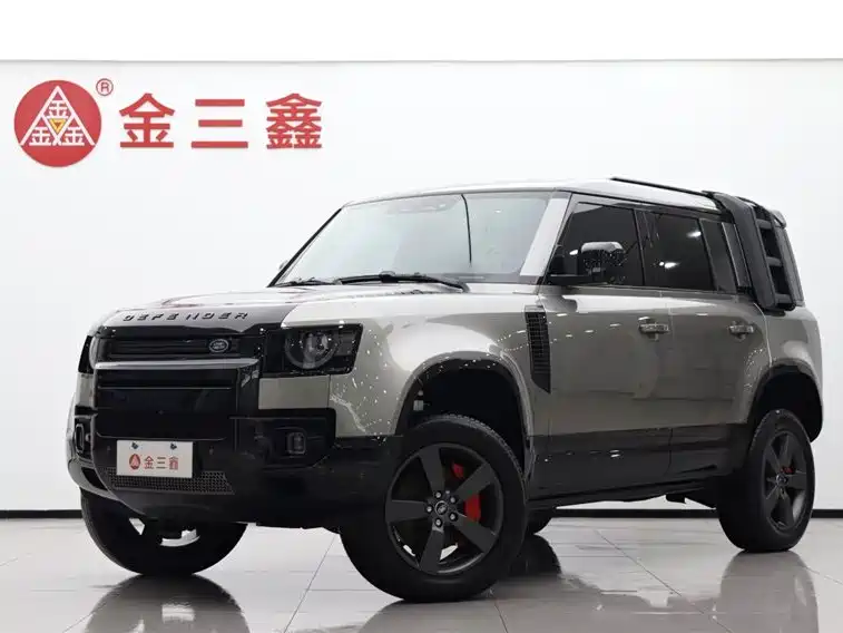 Land Rover Defender 2025