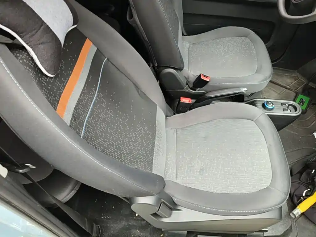 Wuling MINIEV — миниатюра 25