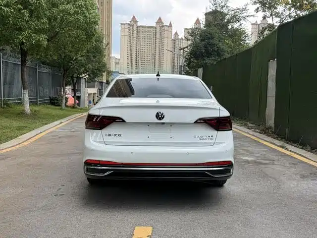 Volkswagen Sagitar — миниатюра 6
