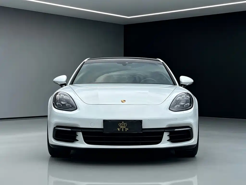 Porsche Panamera — миниатюра 2