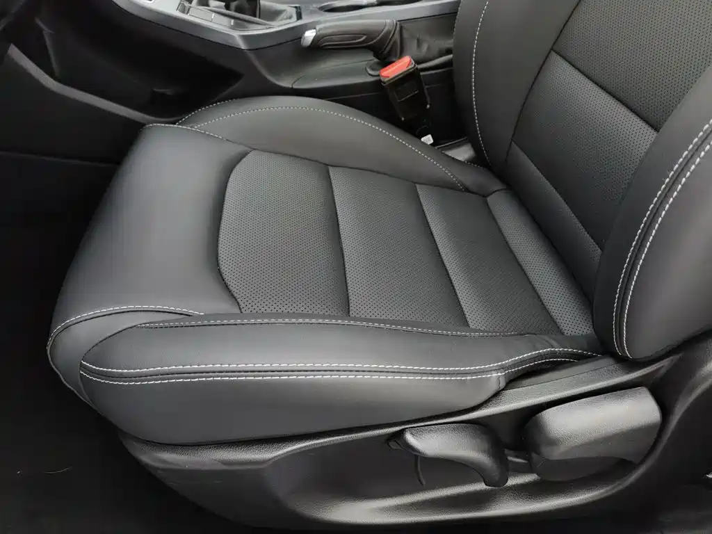 Geely Emgrand — миниатюра 20