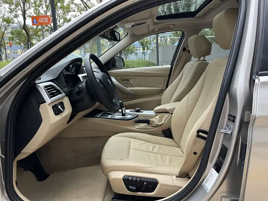 BMW 3 Series — миниатюра 10