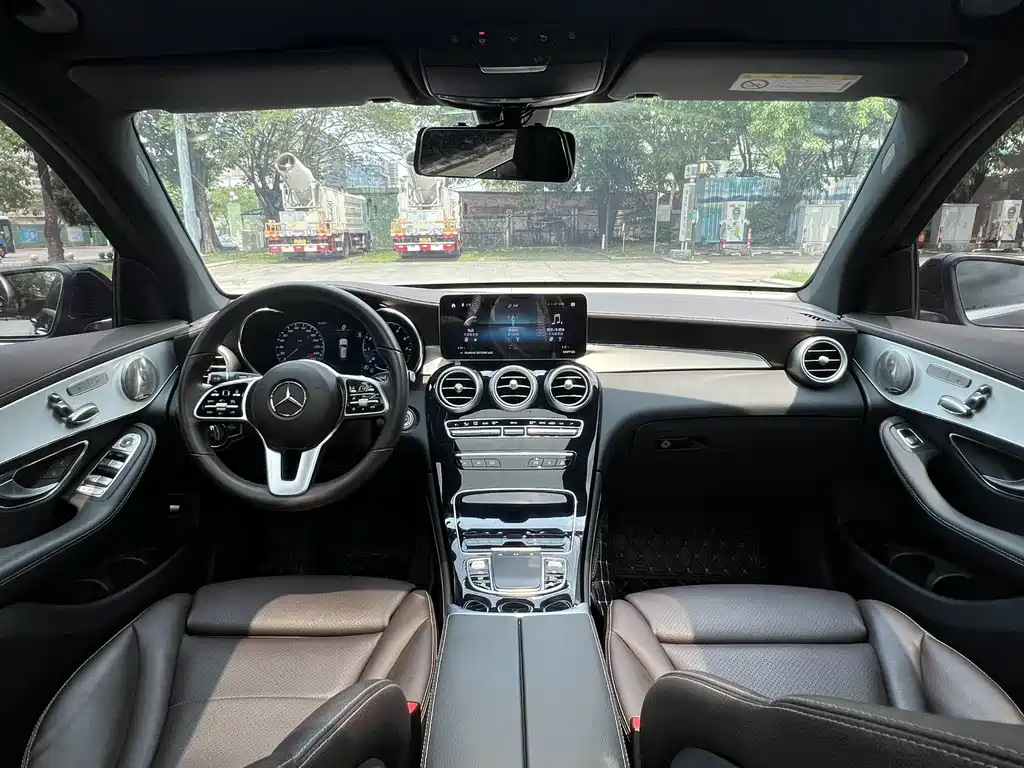 Mercedes-Benz GLC 2022 GLC 260 L 4MATIC