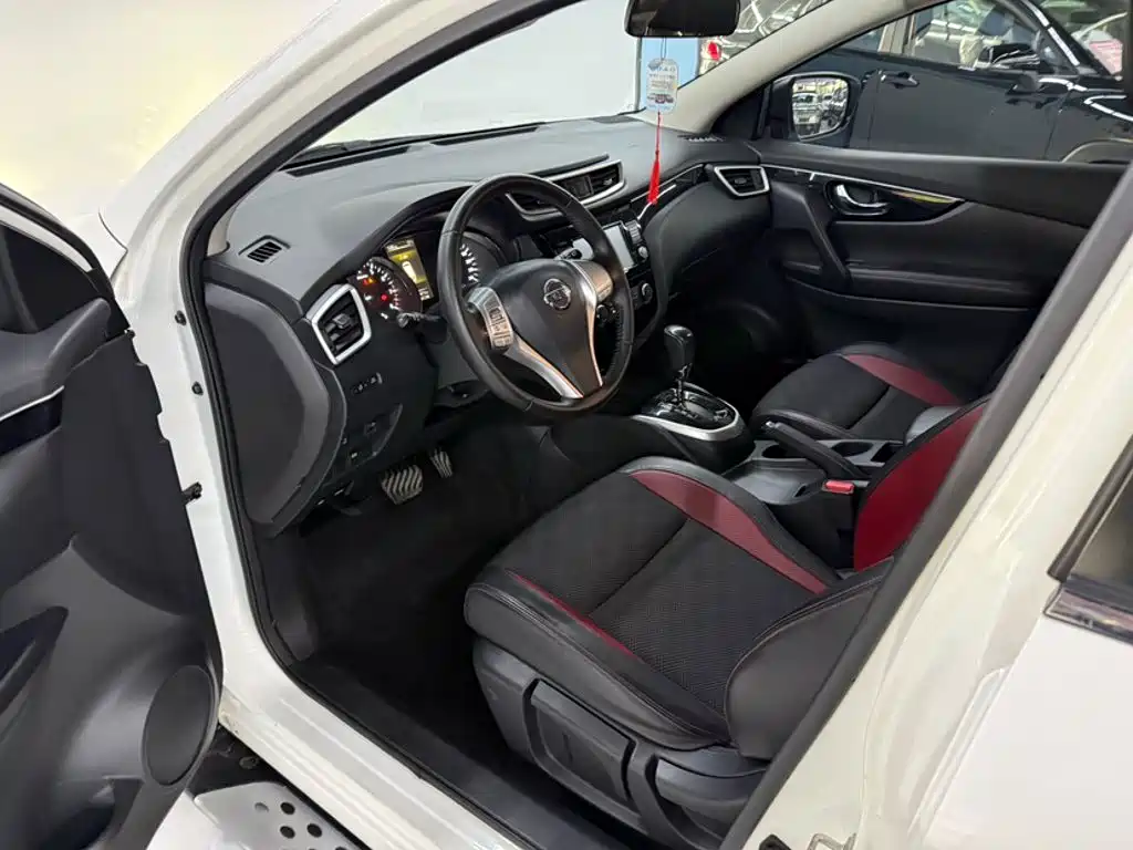 Nissan Qashqai — миниатюра 15