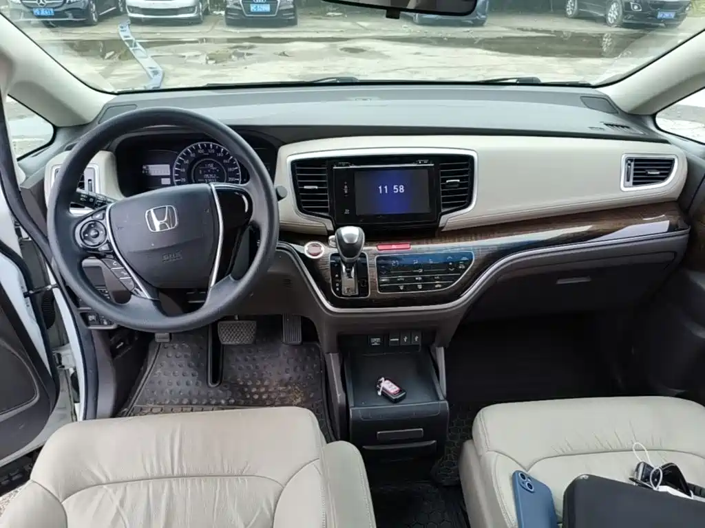 Honda Odyssey — миниатюра 10