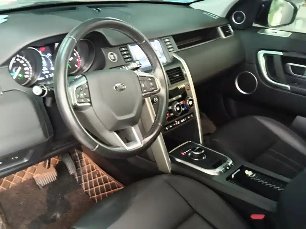 Land Rover Discovery Sport — миниатюра 10