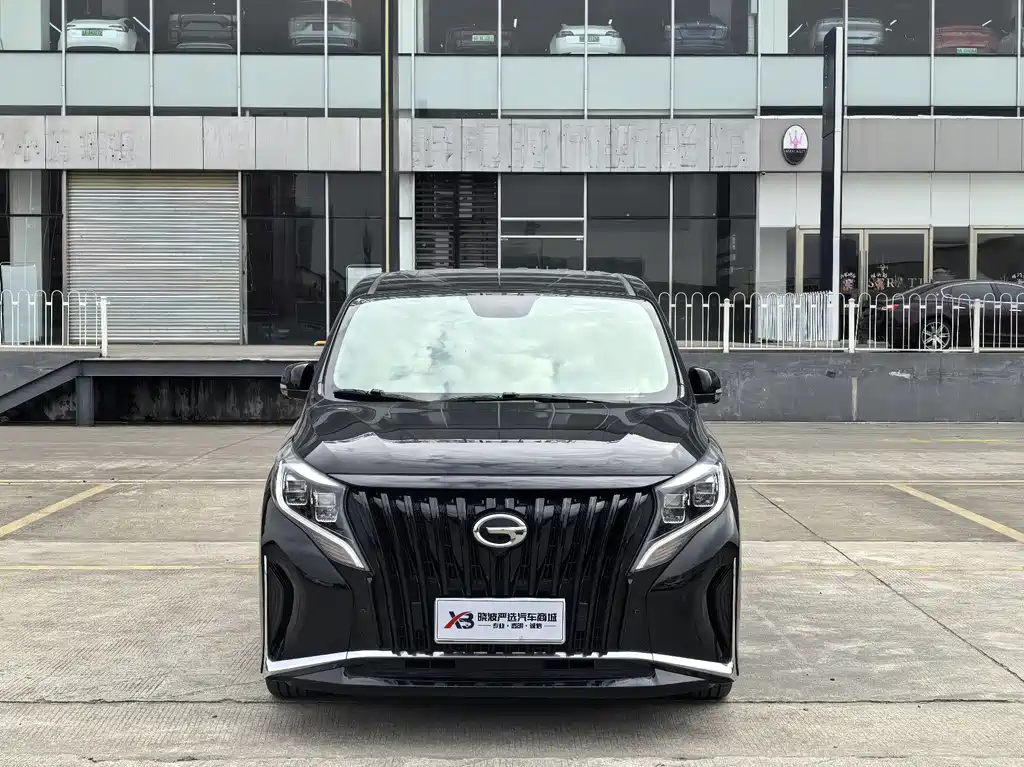 GAC TRUMPCHI M8